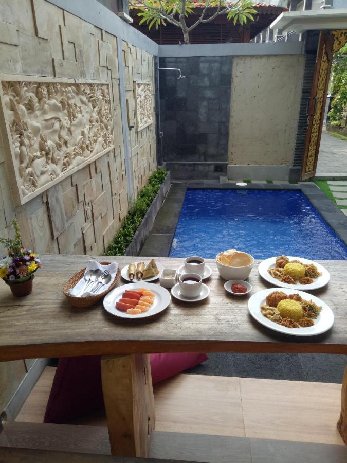 The Surya Kuta Villa Екстериор снимка