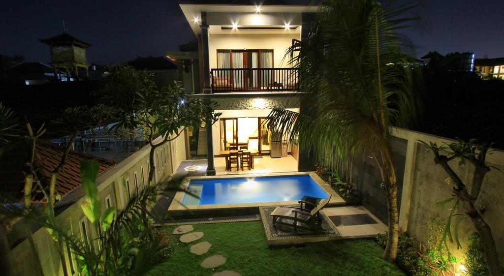 The Surya Kuta Villa Екстериор снимка