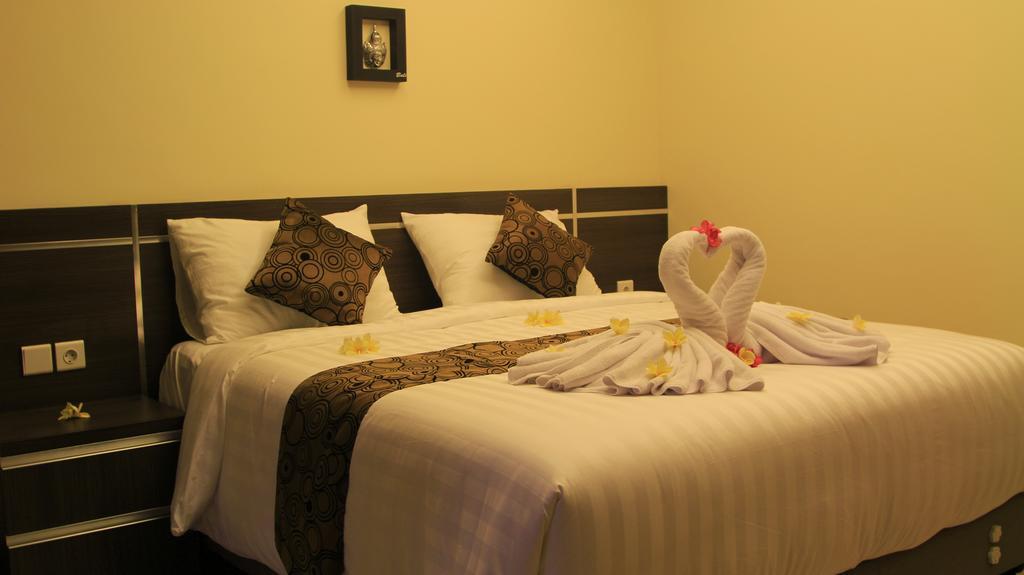 The Surya Kuta Villa Екстериор снимка